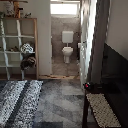 Apartment Ibolya Kertvarosaban *