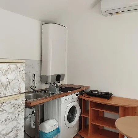 Apartment Ibolya Kertvarosaban *